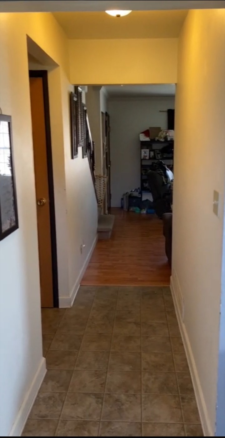 Living room before renovation